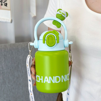 Angestellte Geschenk Portable Edelstahl Tasse mit niedlichen Puppe Cartoon Design und Material