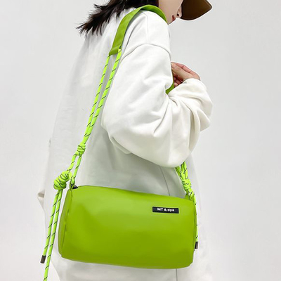 Wasserdichte Crossbody-Tasche Neutral und vielseitig Ideal für Jubiläumsgeschenke für Mitarbeiter