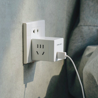 Kleine drahtlose Steckdose mit 2 Löchern und 2 USB-Anschlüssen Intelligenter Wandler Kundenlogo