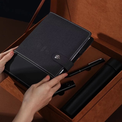 Hotel- und Resort-Souvenir-Set für Geschäftszwecke Leder-Handstift Wasserbecher-Notebook für Sammler