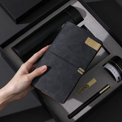 Bedürfnisse für Hotels und Resorts Temperaturanzeige Thermosbecher Notepad Bluetooth-Lautsprecher Holzstift