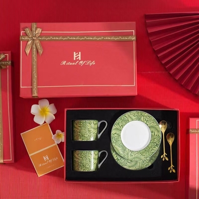 Machen Sie eine Aussage mit unseren UV-gedruckten Kaffeetassen Die perfekte Ergänzung zu Ihrem Hochzeitsgeschenk
