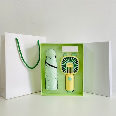 Neuheit Geschenke Kühle Sommergeschäft Geschenkbox Set Cartoon Handheld Fan Schirm