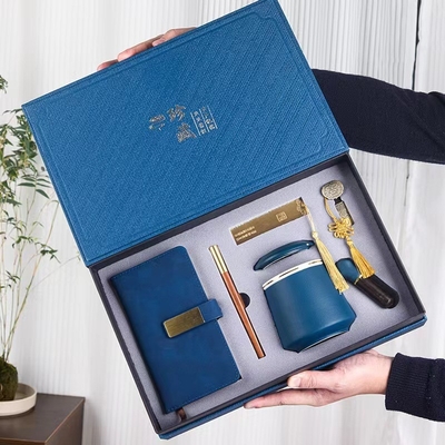 Personalisierte Logo-Geschäftsgeschenksätze und Souvenirs für Ziellandwirtschaftskäufer