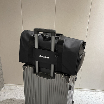 Alumni-Beziehungen/Klassenversammlungen Nasse Trockene Trennung Crossbody-Tasche für Geschäftsreisen