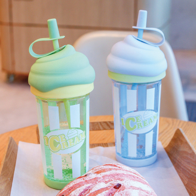 Eiscreme Strohbecher Kreativer Trend Große Wasserbecher für die Wertschätzung der Mitarbeiter