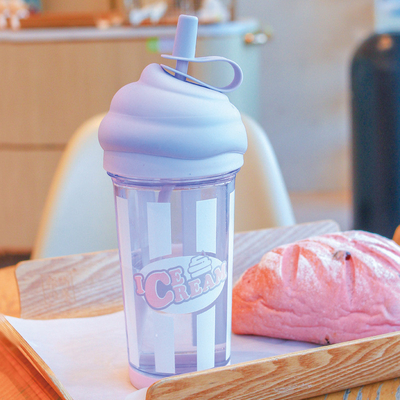 Eiscreme Strohbecher Kreativer Trend Große Wasserbecher für die Wertschätzung der Mitarbeiter