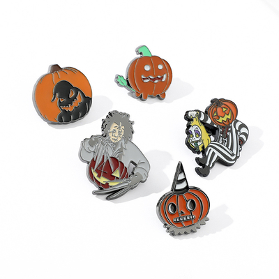 Custom Cartoon Animation Metal Lapel Pin Badge mit weichen und harten Emailleinheiten