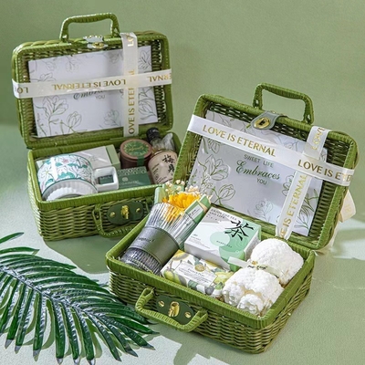 Grüner Weinkorb Handgeschenk Funktional für Alumni-Beziehungen / Klassentreffen