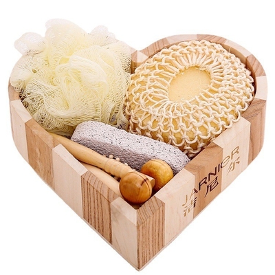 Hot Item für das Jahr Geschenk Schwert Set und Badeartikel in Herz-förmiger Dusche Geschenkbox