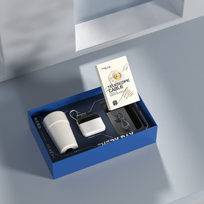 Tragbare Kaffeetassen Phantom Schnellladekraftbank 10000mAh Ein bis drei Datenkabel perfekt fürs Geschäft
