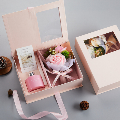 8. März Fest Handgegenstandsgeschenk Aromatherapie Bouquet Geschenk-Box mit Farbdruck