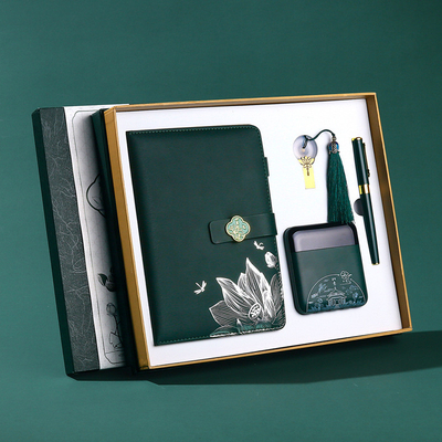 Farbgedruckte Geschäftsgeschenk-Set Notepad Isolierung Becher und Stift für das personalisierte Logo