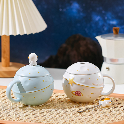 Hochzeitsgeschenke Hochzeitsfeier Geschenke Süße Astronauten-Keramik-Tasse für Weltraumbegeisterte
