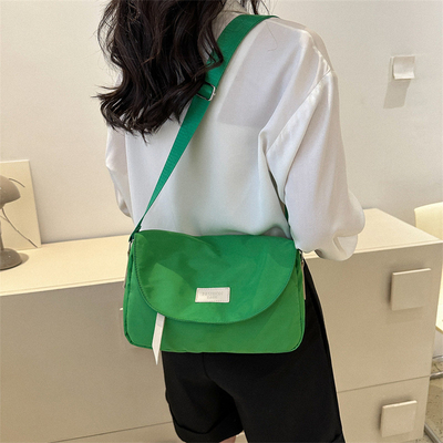 Logo des Kunden Modische Reisetasche Feste Farbe Einfache Crossbody Tasche Mitarbeiter Geschenk