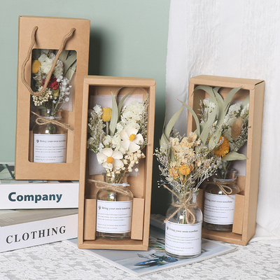 Reisebüro Delight Göttin Tag Geschenk Nelke Getrocknete Blumenstrauß in Glasflasche