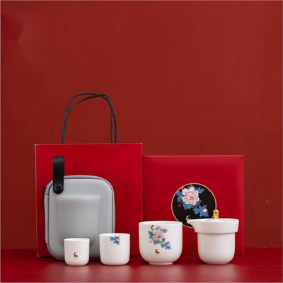 Exklusives tragbares Tee-Set zum Vatertag mit einzigartigem kulturellen und kreativen Design