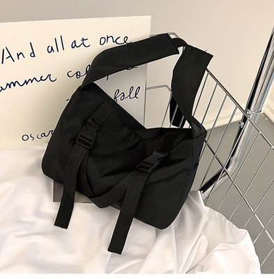 Personalisierte Schultertasche für Büroprodukte Großkapazität und kontrastierende Farben