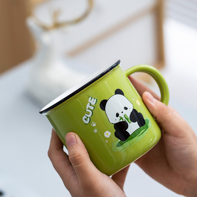 Angestellte Wohlfahrtsgeschenk Süßes Panda Cartoon Keramik-Wasserbecher mit UV- und Farbdruck