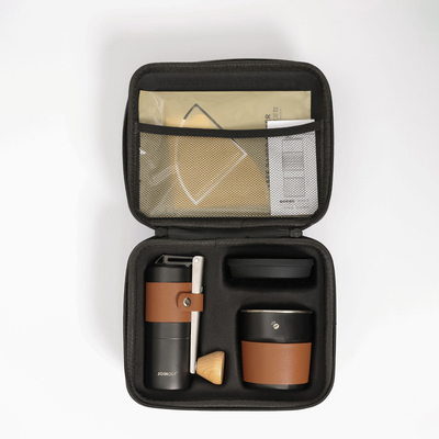 Portable Outdoor-Kaffeesatz mit Handschrauber und Filterbecherkombination