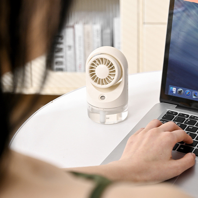 Desktop-Wassergekühlte USB-Mini-Ventilator-Turbine Klappbare kalte Luftbefeuchtigung mit Spray