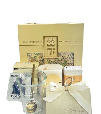 Personalisiertes Hochzeitsgeschenk Set Handtuch Seife Wasser Tasse Oolong Tee und kreative Süßigkeiten Box