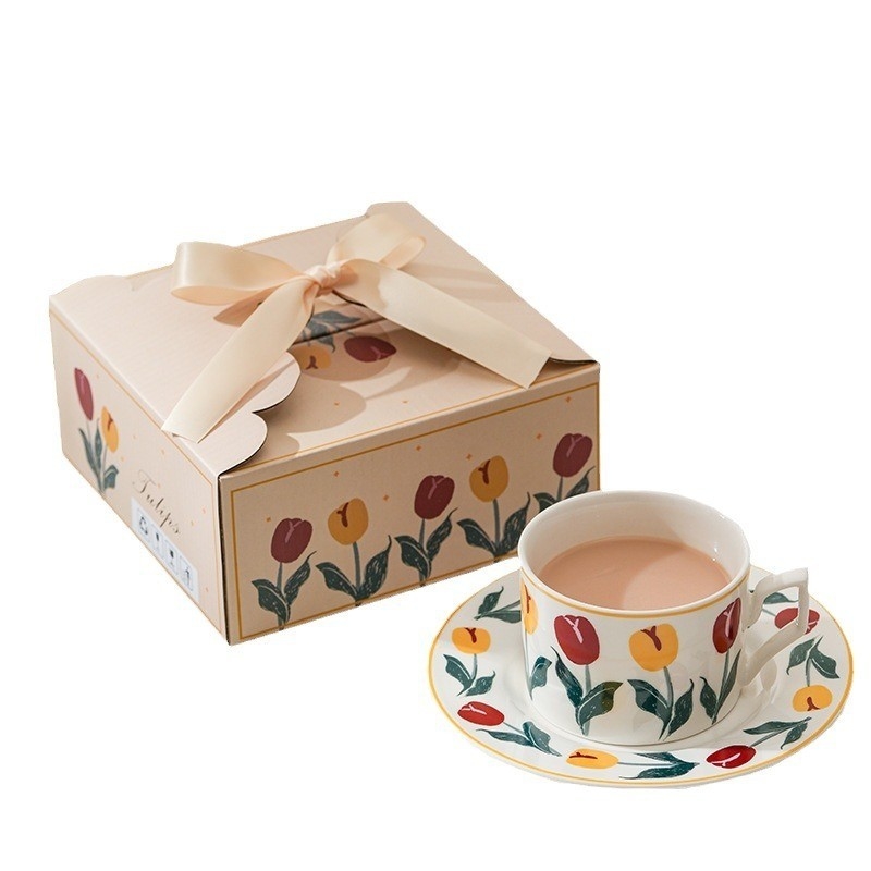 Muttertagsgeschenk Handgezeichneter Tulpen-Kaffeebecher und -Teller mit hohem ästhetischen Wert